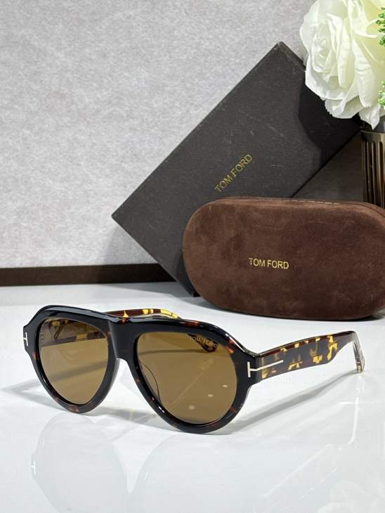 Picture of Tom Ford Sunglasses _SKUfw77318254fw